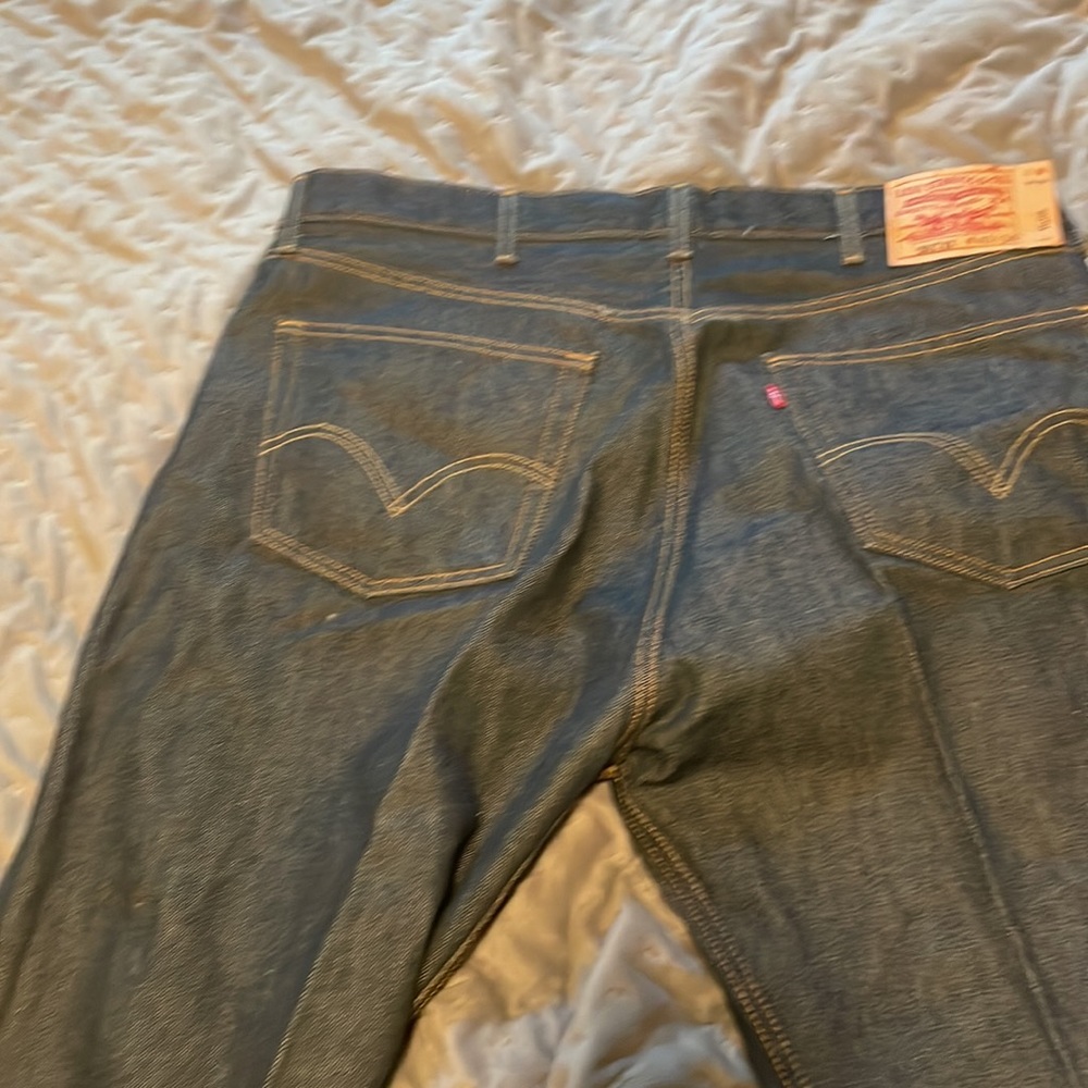 Brand new never been washed Levi’s from 15 years ago.  Dark blue denim - Picture 2 of 2